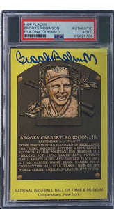 Brooks Robinson Signed 4x6 Baltimore Orioles HOF Plaque Card PSA/DNA 85025706 - Sports Integrity