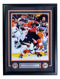 Claude Giroux Signed Framed 16x20 Philadelphia Flyers Photo vs Crosby PSA ITP - Sports Integrity