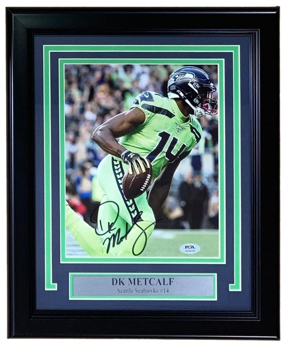 DK Metcalf Signed Framed 8x10 Seattle Seahawks Photo PSA Hologram - Sports Integrity