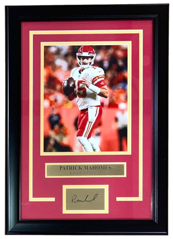 Patrick Mahomes Framed 8x10 Kansas City Chiefs Photo w/ Laser Engraved Signature - Sports Integrity