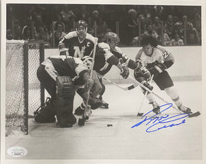 Reggie Leach Signed 8x10 Philadelphia Flyers Photo JSA AL44171