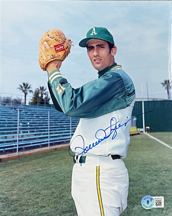 Rollie Fingers Signed 8x10 Oakland Athletics Baseball Photo BAS 622